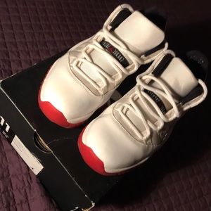 Air Jordan 11 Retro Low